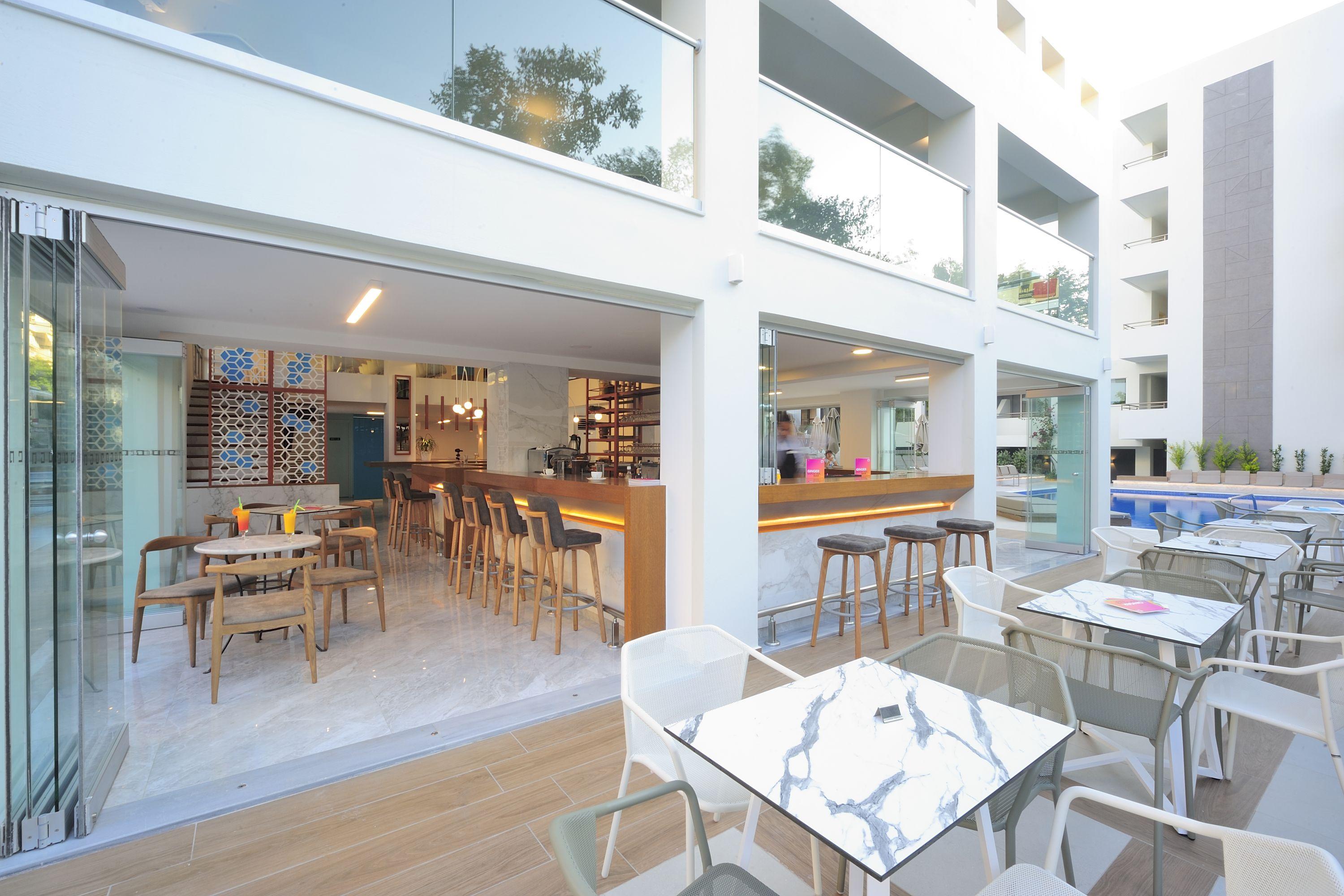 Atrium Ambiance Hotel (Adults Only) 레팀노 외부 사진