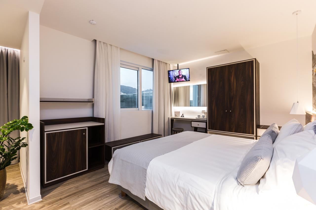 Atrium Ambiance Hotel (Adults Only) 레팀노 외부 사진